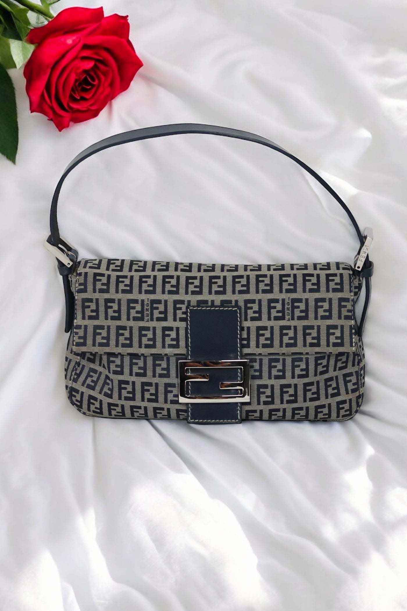 FENDI ZUCCHINO BAGUETTE NAVY VINTAGE