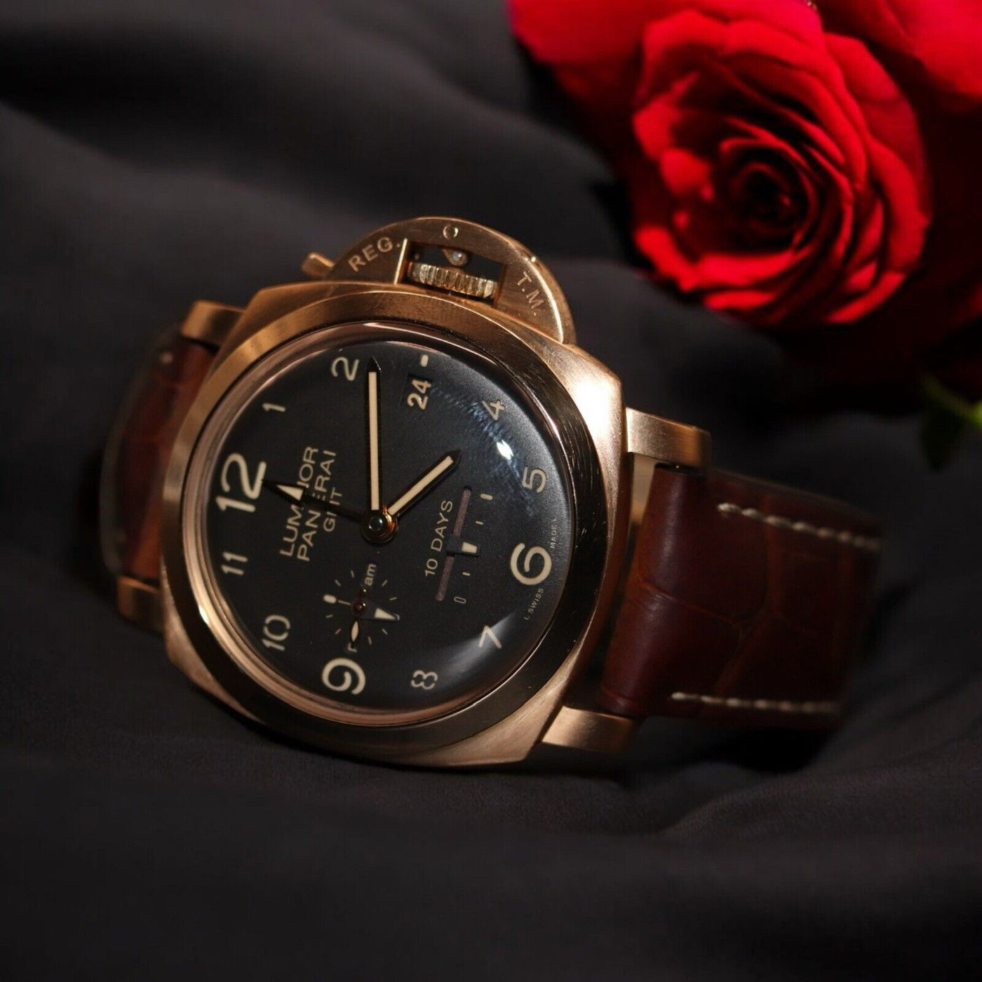 RARE 1 of 10 Panerai GMT 10 Day Reserve “Oro Rosso” PAM00492 MSRP $38,200 B&P