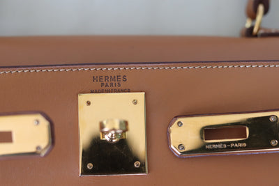 HERMES Kelly 28 SELLIER Chamonix Calf Leather Natural Gold Hardware Vintage OI Engraved