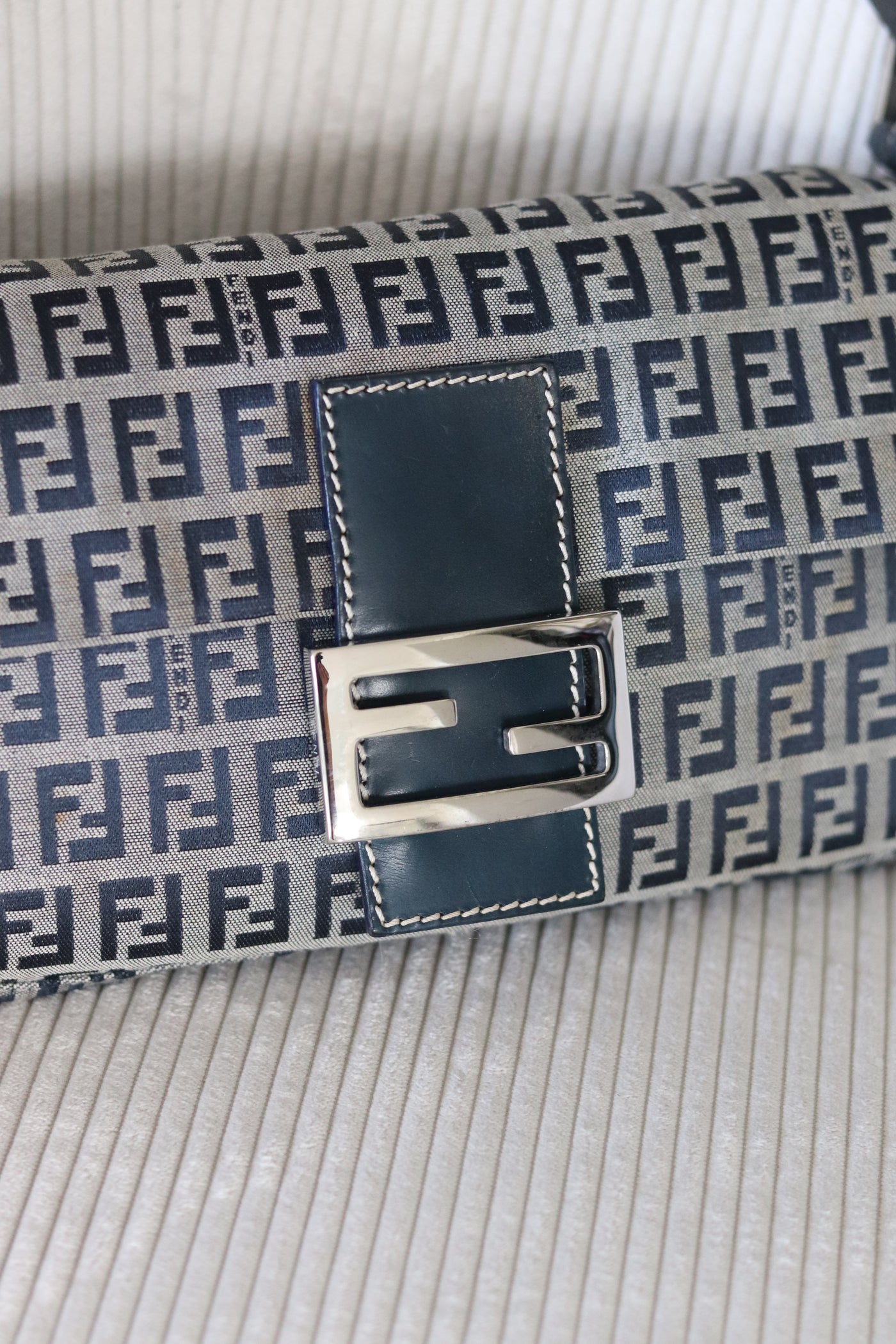 FENDI ZUCCHINO BAGUETTE JEAN VINTAGE