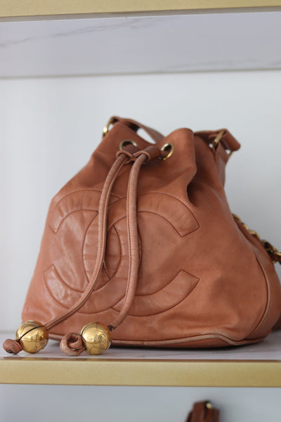 CHANEL Vintage Drawstring Bucket Bag Caramel